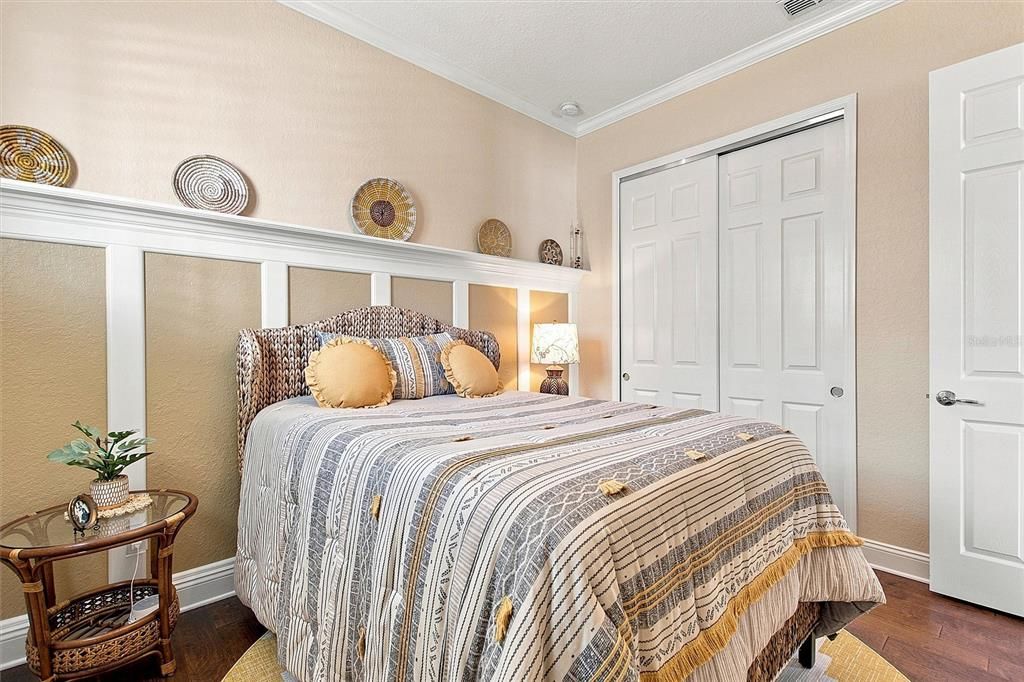 For Sale: $550,000 (3 beds, 2 baths, 2737 Square Feet)