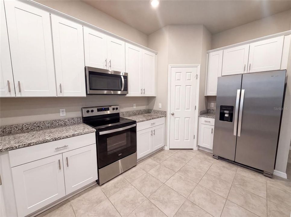 For Sale: $323,000 (3 beds, 2 baths, 1779 Square Feet)