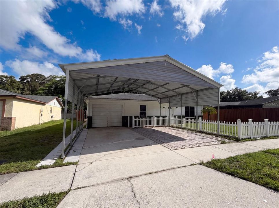 En Venta: $245,000 (2 camas, 2 baños, 918 Pies cuadrados)