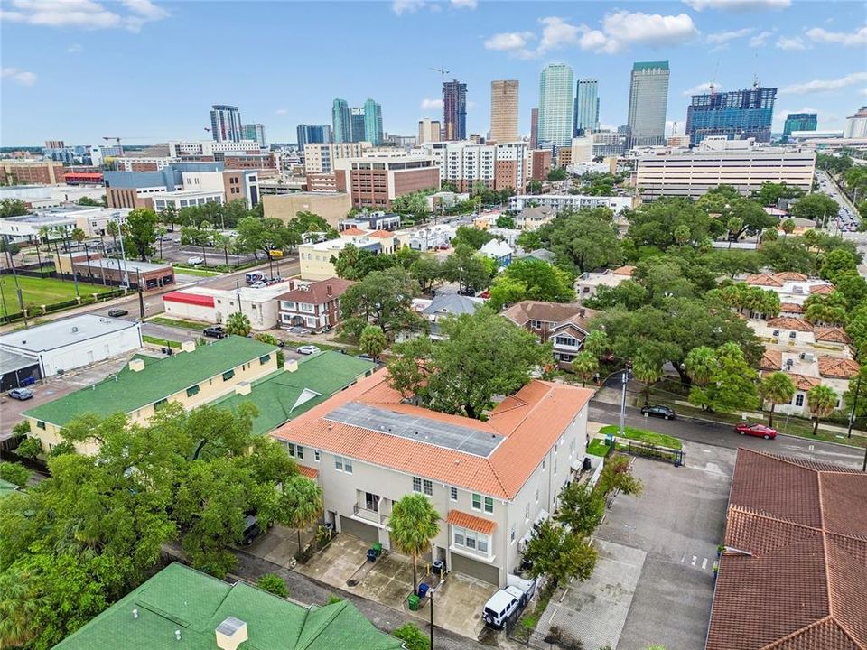 На продажу: $645,000 (3 спален, 3 ванн, 2042 Квадратных фут)