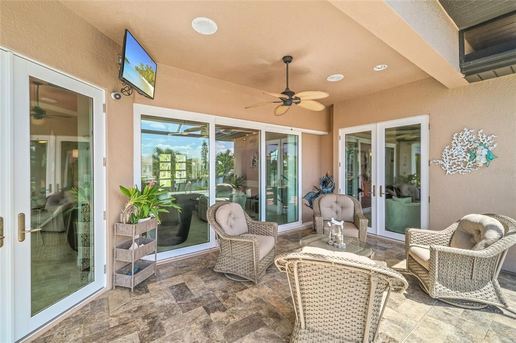 For Sale: $1,225,000 (3 beds, 2 baths, 2478 Square Feet)