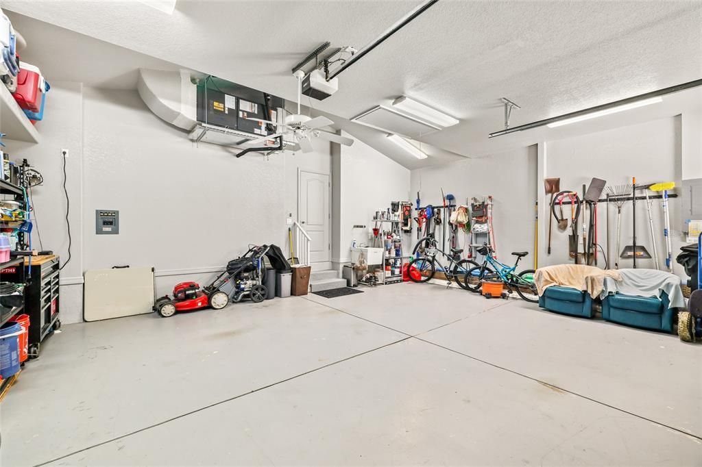 For Sale: $1,225,000 (3 beds, 2 baths, 2478 Square Feet)