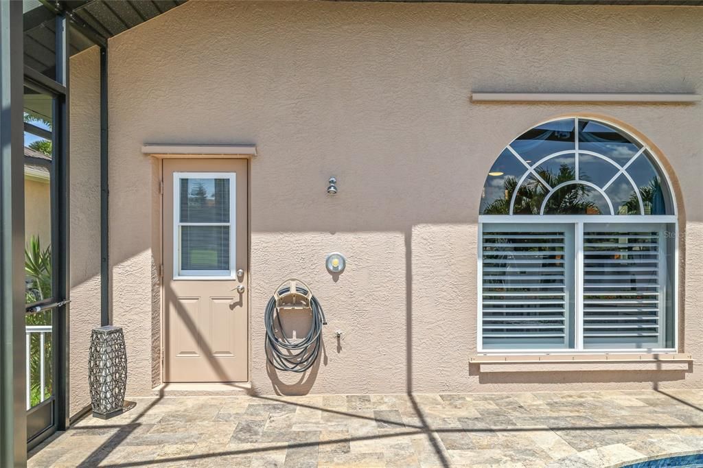 For Sale: $1,225,000 (3 beds, 2 baths, 2478 Square Feet)