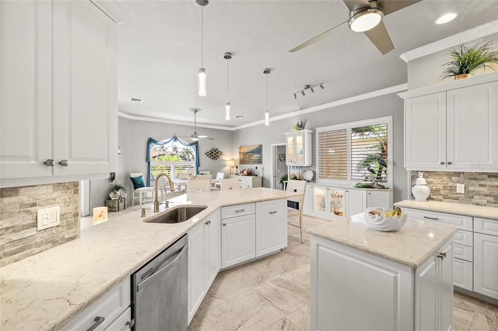 For Sale: $1,225,000 (3 beds, 2 baths, 2478 Square Feet)