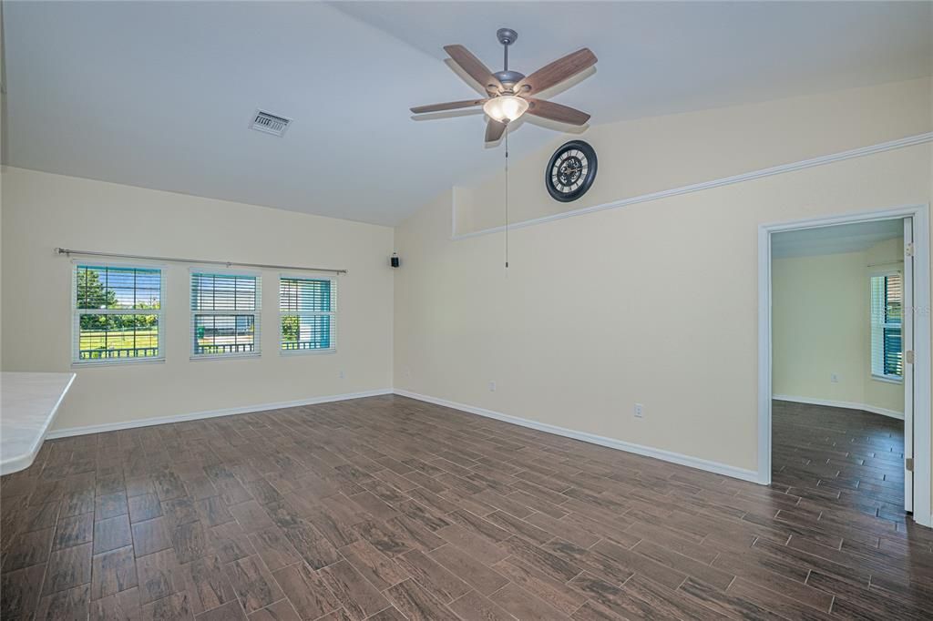 For Sale: $900,000 (4 beds, 2 baths, 2479 Square Feet)