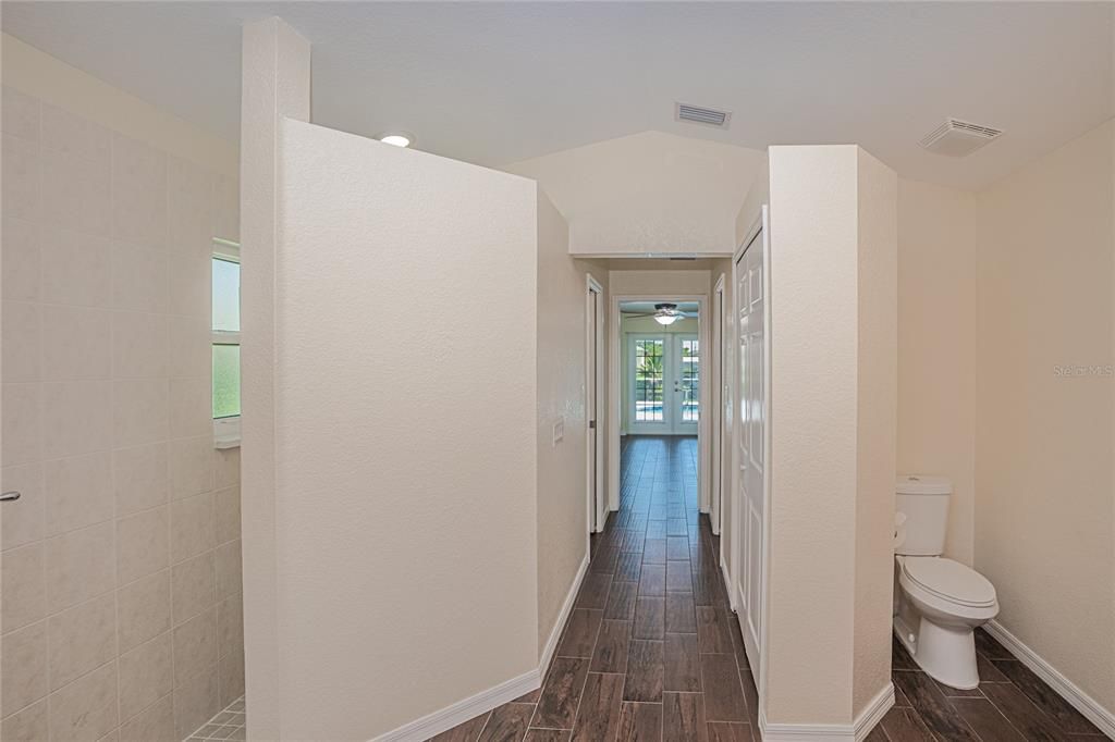 For Sale: $900,000 (4 beds, 2 baths, 2479 Square Feet)