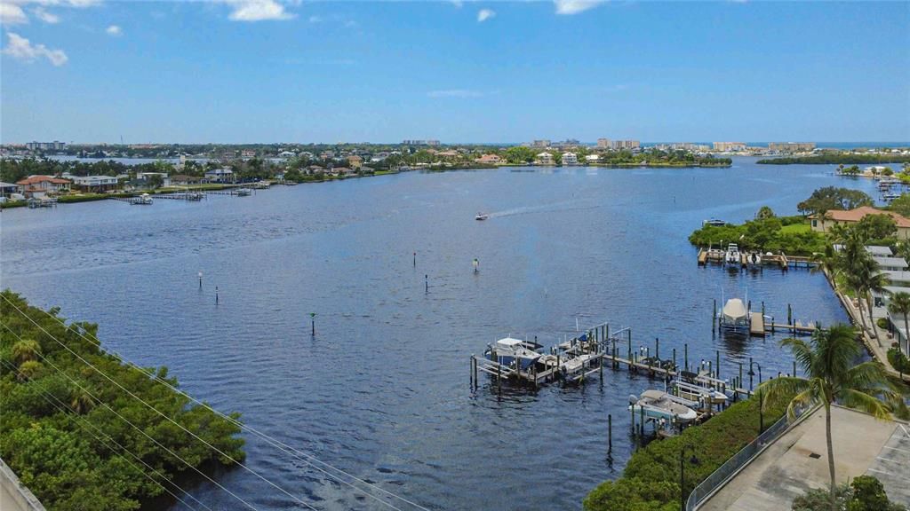 For Sale: $625,000 (2 beds, 2 baths, 1642 Square Feet)