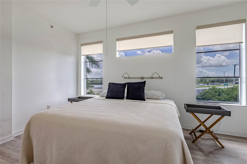 For Sale: $625,000 (2 beds, 2 baths, 1642 Square Feet)