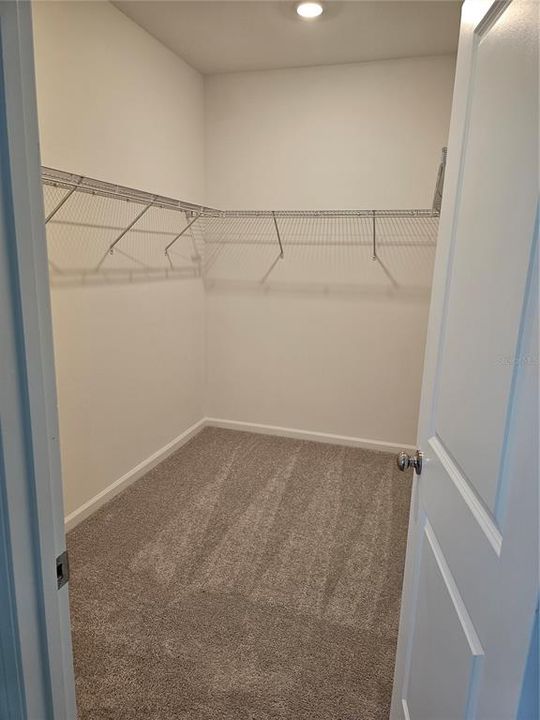 For Rent: $2,550 (3 beds, 2 baths, 1755 Square Feet)