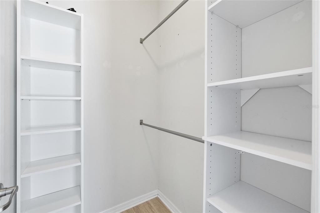 На продажу: $405,000 (4 спален, 2 ванн, 2128 Квадратных фут)
