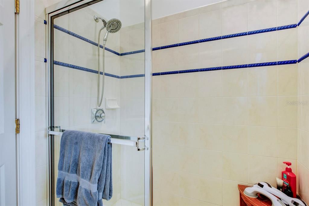 На продажу: $3,249,000 (4 спален, 5 ванн, 4076 Квадратных фут)