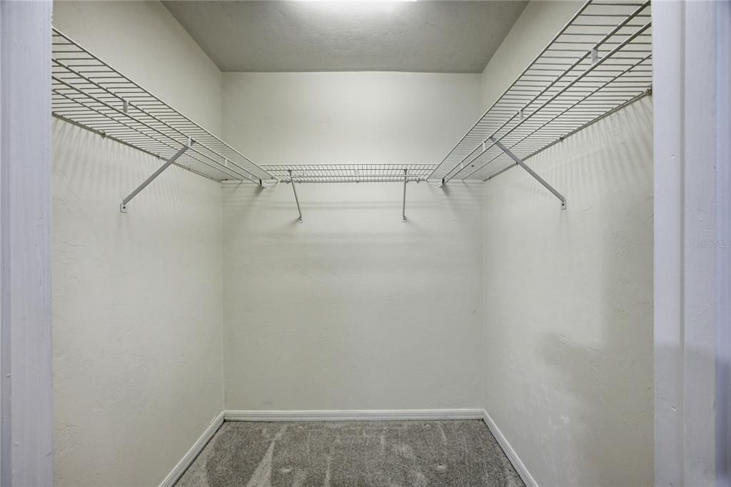 For Sale: $325,000 (3 beds, 2 baths, 1410 Square Feet)