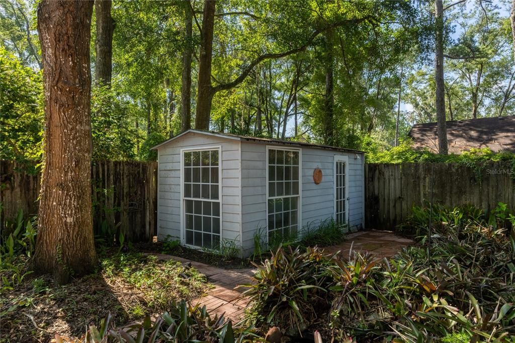 For Sale: $325,000 (3 beds, 2 baths, 1410 Square Feet)