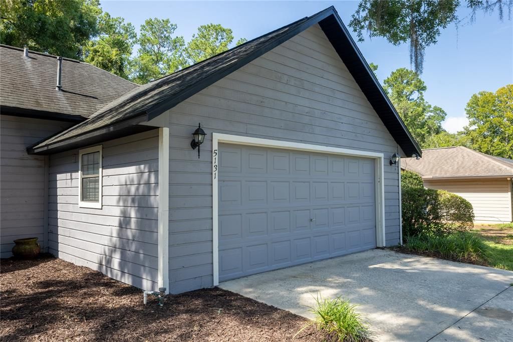 For Sale: $325,000 (3 beds, 2 baths, 1410 Square Feet)
