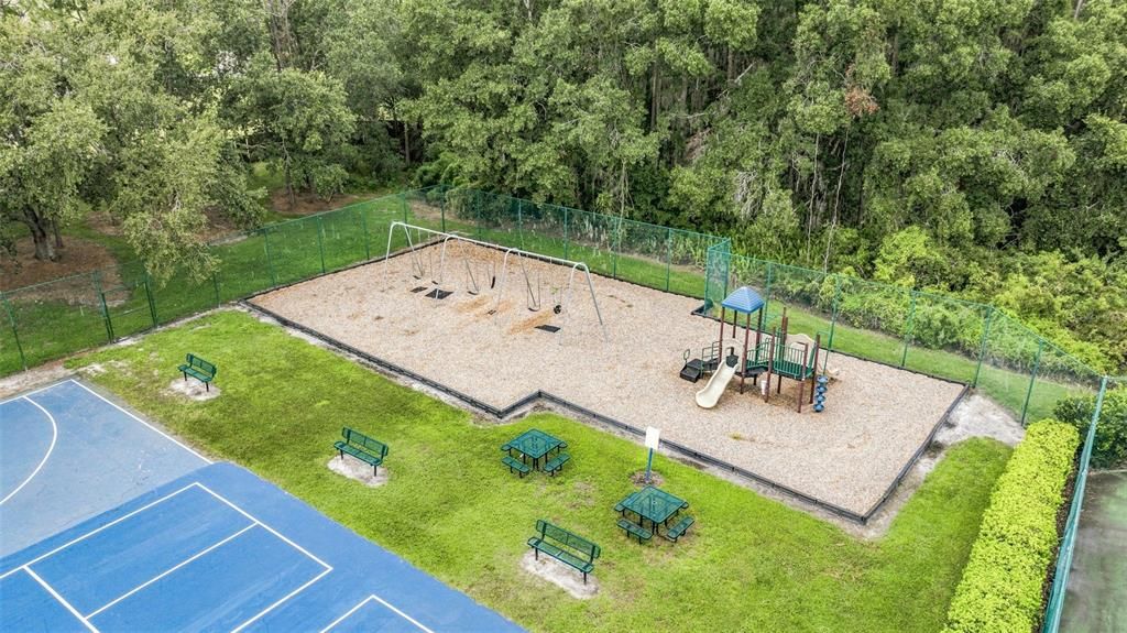 En Venta: $339,900 (2 camas, 2 baños, 1717 Pies cuadrados)