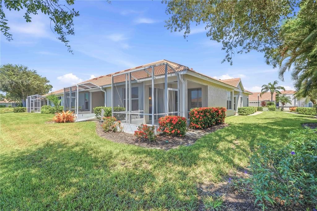 For Sale: $399,900 (2 beds, 2 baths, 1440 Square Feet)