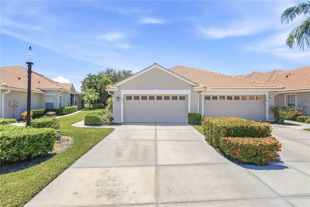 For Sale: $399,900 (2 beds, 2 baths, 1440 Square Feet)