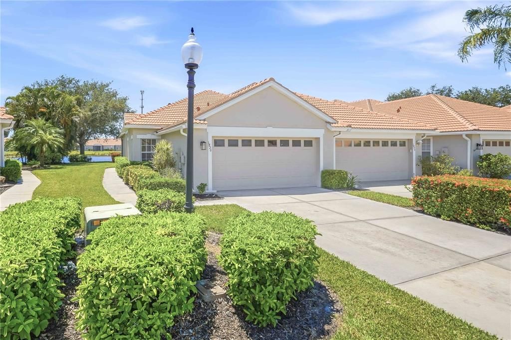 For Sale: $399,900 (2 beds, 2 baths, 1440 Square Feet)