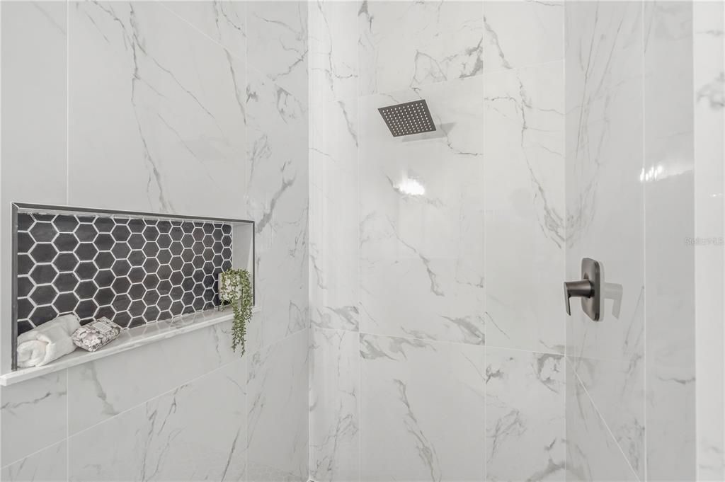 For Sale: $399,900 (2 beds, 2 baths, 1440 Square Feet)