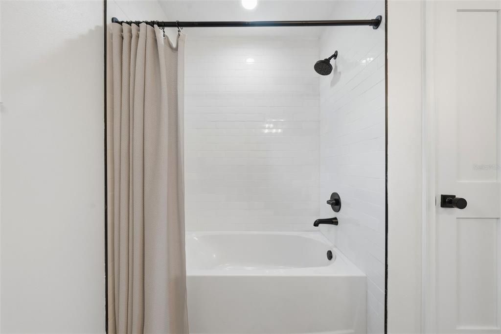 For Sale: $375,000 (4 beds, 2 baths, 2055 Square Feet)