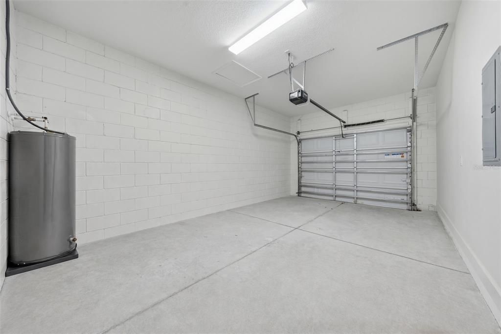 For Sale: $375,000 (4 beds, 2 baths, 2055 Square Feet)