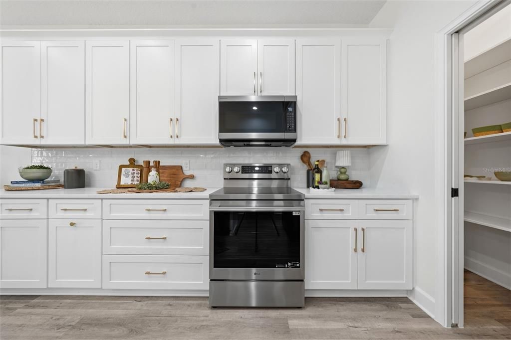 For Sale: $375,000 (4 beds, 2 baths, 2055 Square Feet)