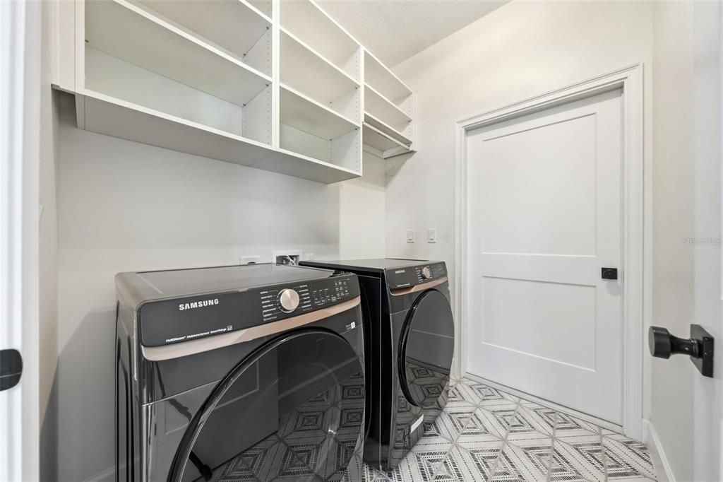 For Sale: $375,000 (4 beds, 2 baths, 2055 Square Feet)