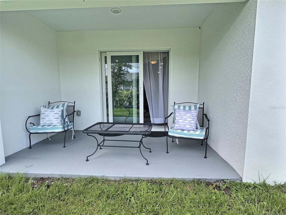 В аренду: $2,100 (3 спален, 2 ванн, 1347 Квадратных фут)