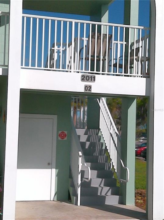 For Rent: $1,350 (1 beds, 1 baths, 815 Square Feet)