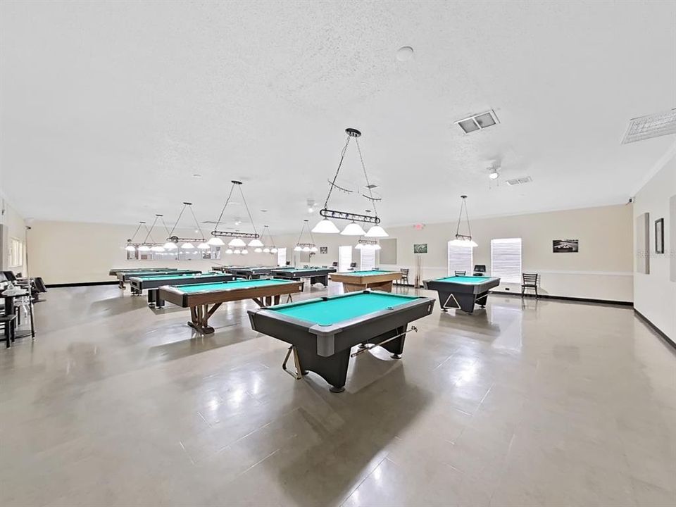For Rent: $1,350 (1 beds, 1 baths, 815 Square Feet)