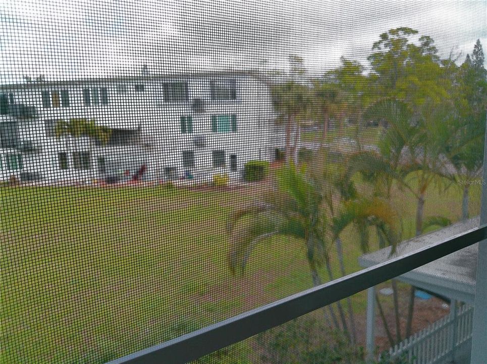 For Rent: $1,350 (1 beds, 1 baths, 815 Square Feet)
