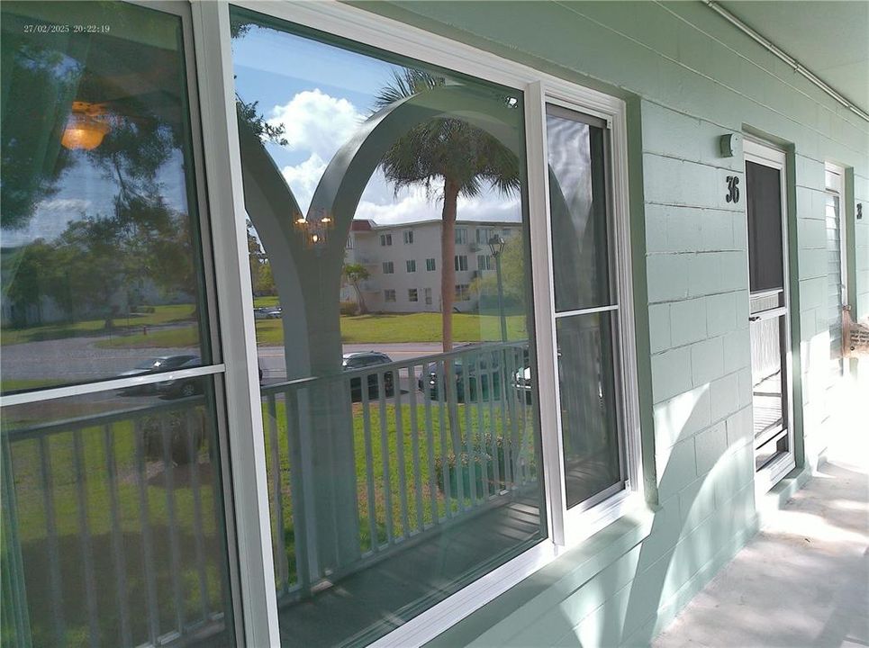 For Rent: $1,350 (1 beds, 1 baths, 815 Square Feet)