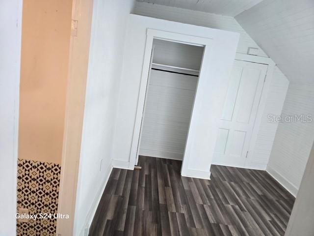 For Rent: $1,075 (1 beds, 1 baths, 762 Square Feet)