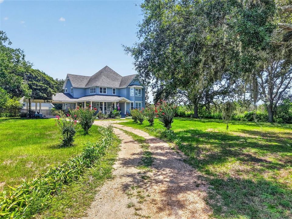For Sale: $769,900 (4 beds, 2 baths, 3116 Square Feet)