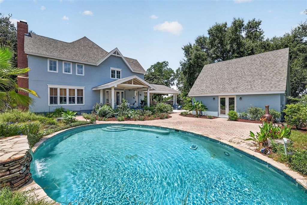 For Sale: $769,900 (4 beds, 2 baths, 3116 Square Feet)