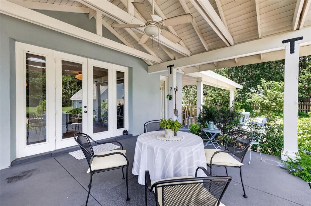 For Sale: $769,900 (4 beds, 2 baths, 3116 Square Feet)