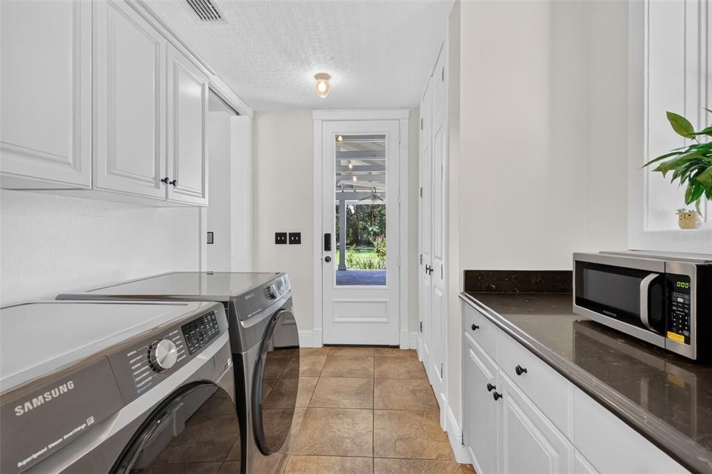 For Sale: $769,900 (4 beds, 2 baths, 3116 Square Feet)