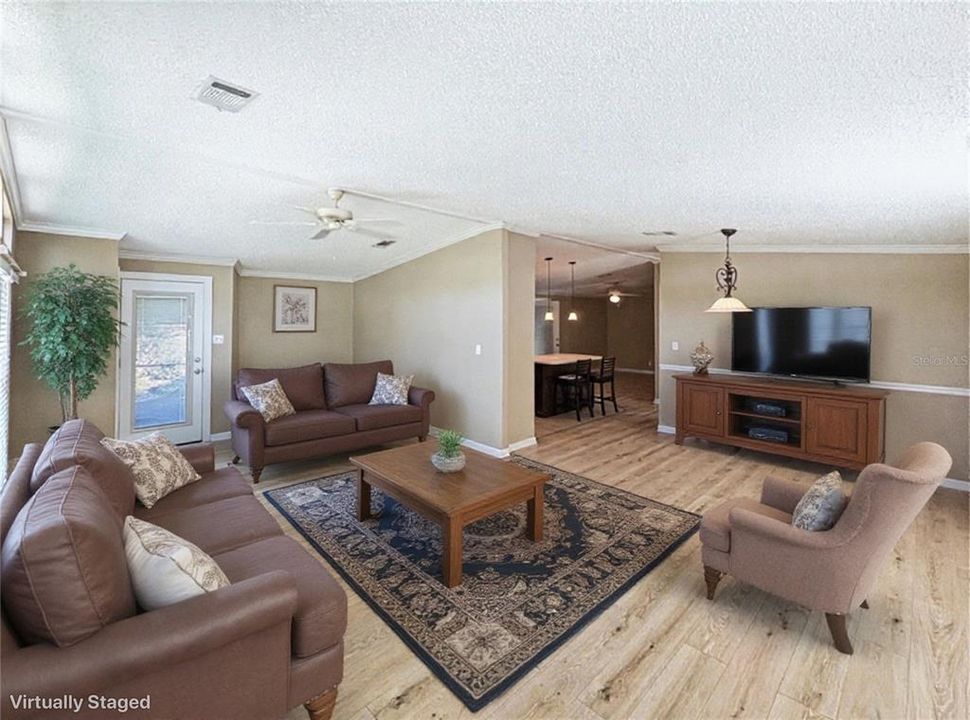 For Sale: $214,000 (2 beds, 2 baths, 1568 Square Feet)