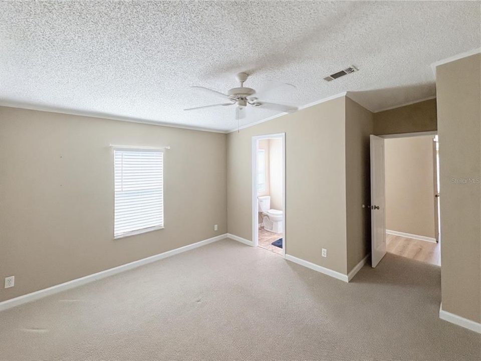 For Sale: $214,000 (2 beds, 2 baths, 1568 Square Feet)