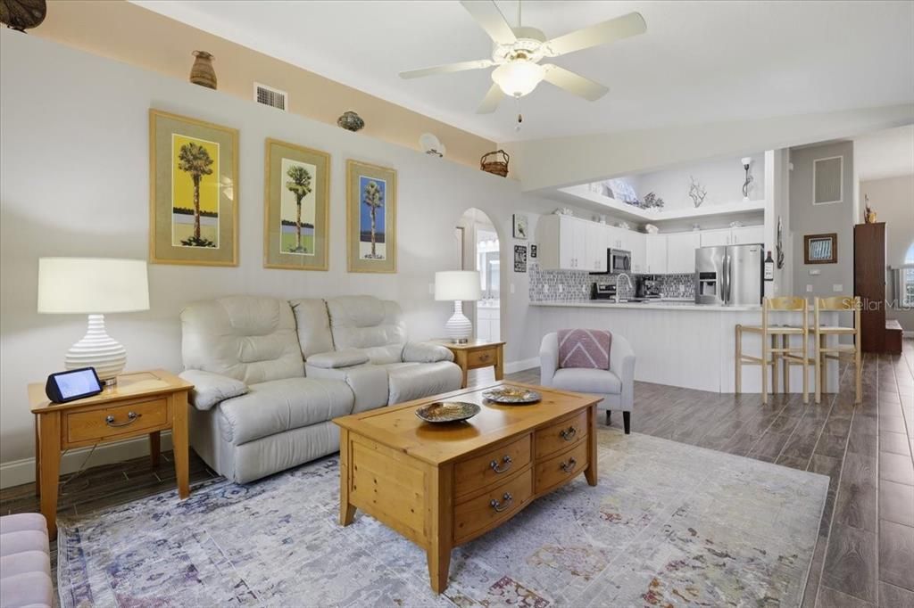 Active With Contract: $329,000 (3 beds, 2 baths, 1957 Square Feet)