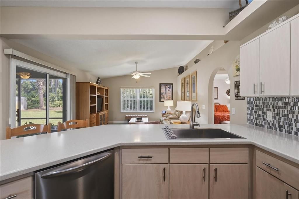 Active With Contract: $329,000 (3 beds, 2 baths, 1957 Square Feet)