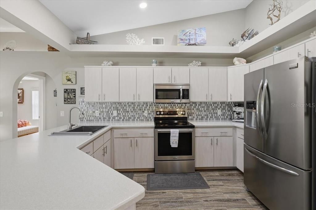 Active With Contract: $329,000 (3 beds, 2 baths, 1957 Square Feet)