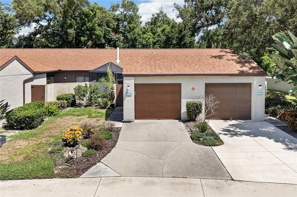 For Sale: $325,000 (2 beds, 2 baths, 1100 Square Feet)