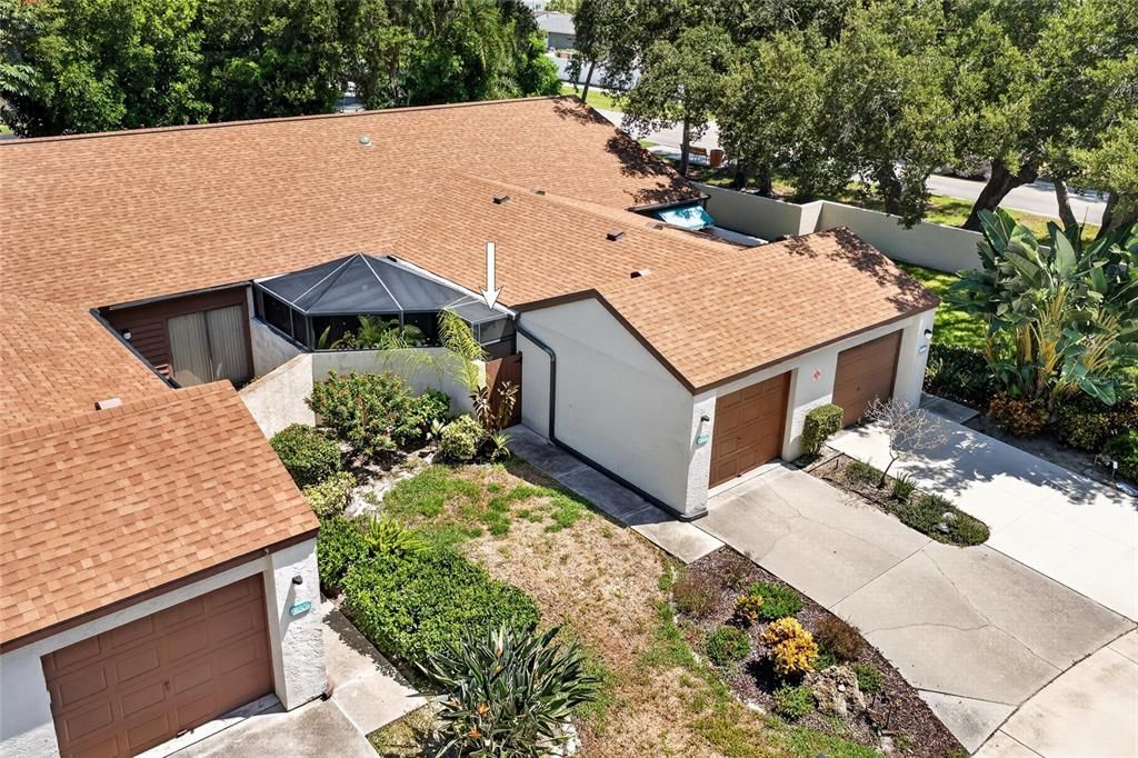 For Sale: $325,000 (2 beds, 2 baths, 1100 Square Feet)