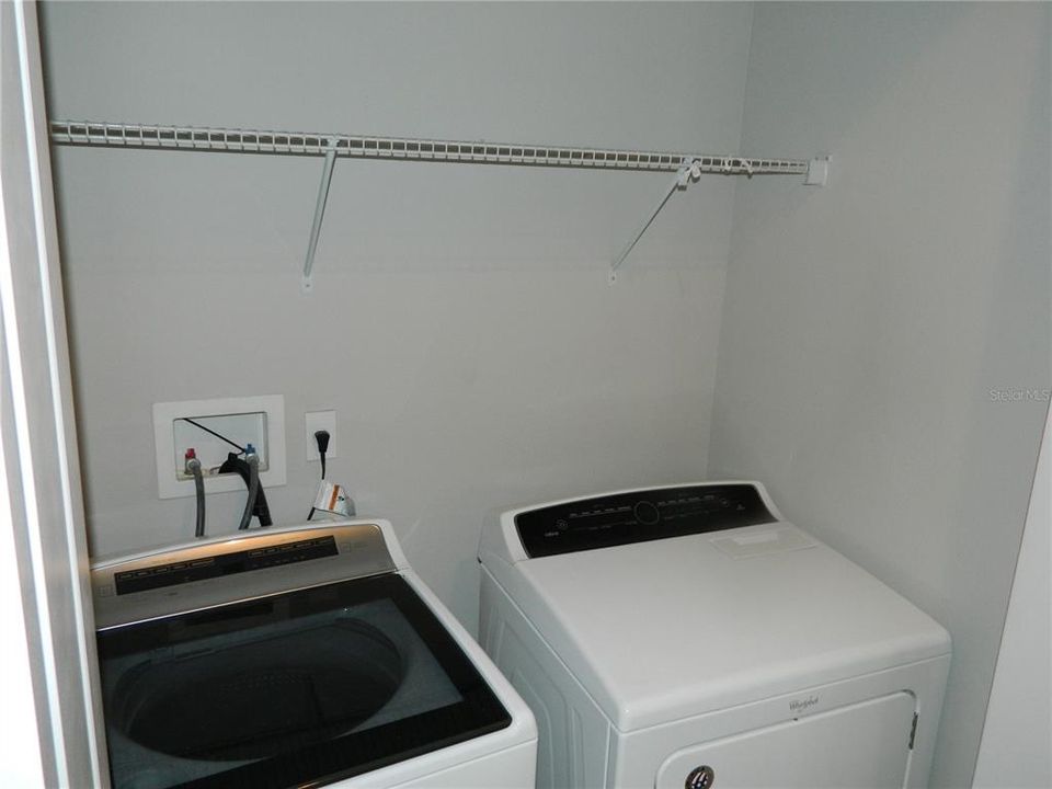 For Rent: $2,500 (3 beds, 3 baths, 1989 Square Feet)