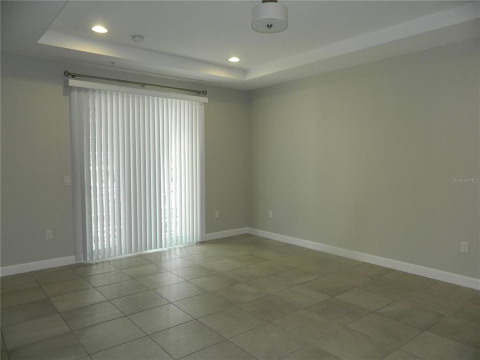 For Rent: $2,500 (3 beds, 3 baths, 1989 Square Feet)
