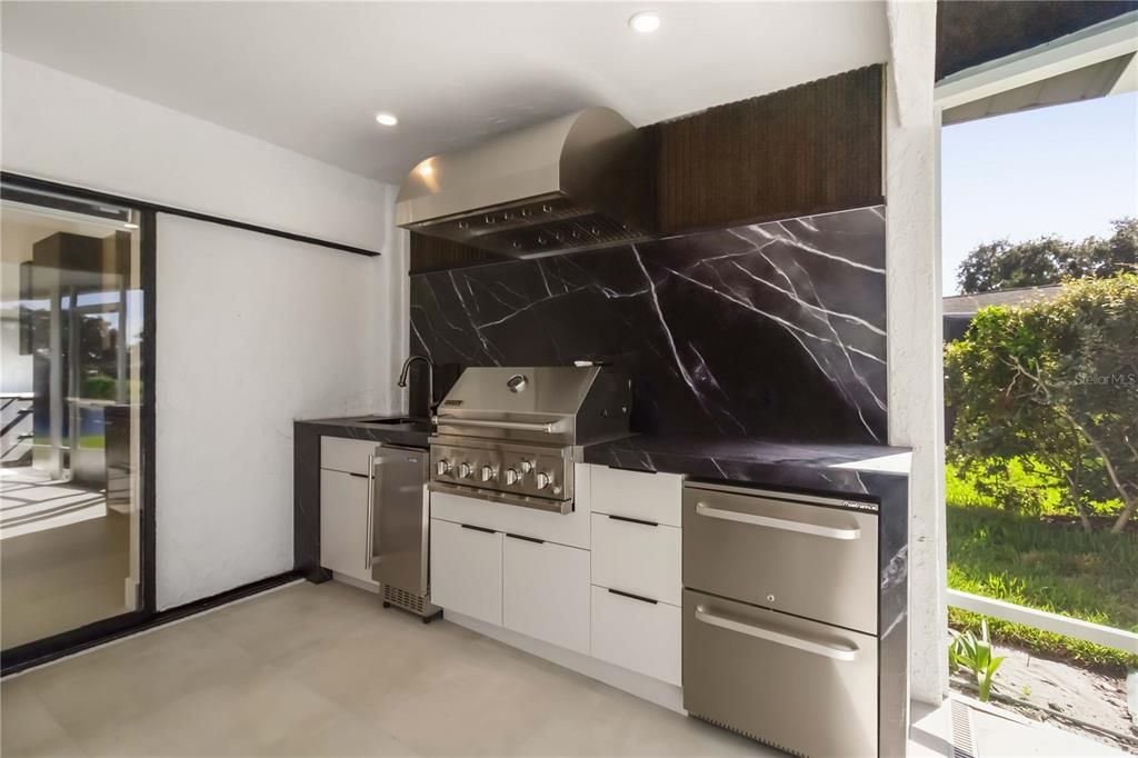 For Sale: $865,000 (4 beds, 3 baths, 1885 Square Feet)
