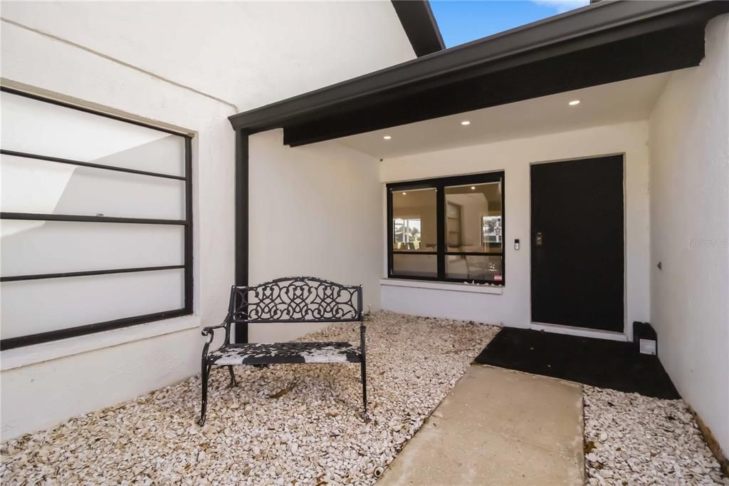 For Sale: $865,000 (4 beds, 3 baths, 1885 Square Feet)
