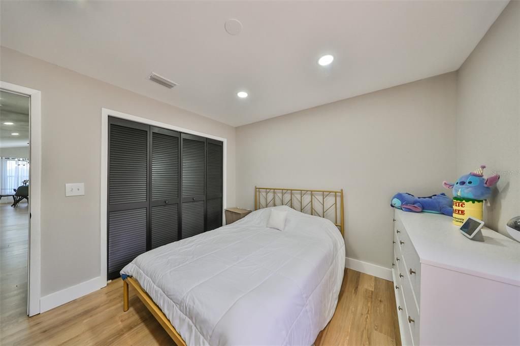 For Sale: $485,000 (3 beds, 2 baths, 2202 Square Feet)
