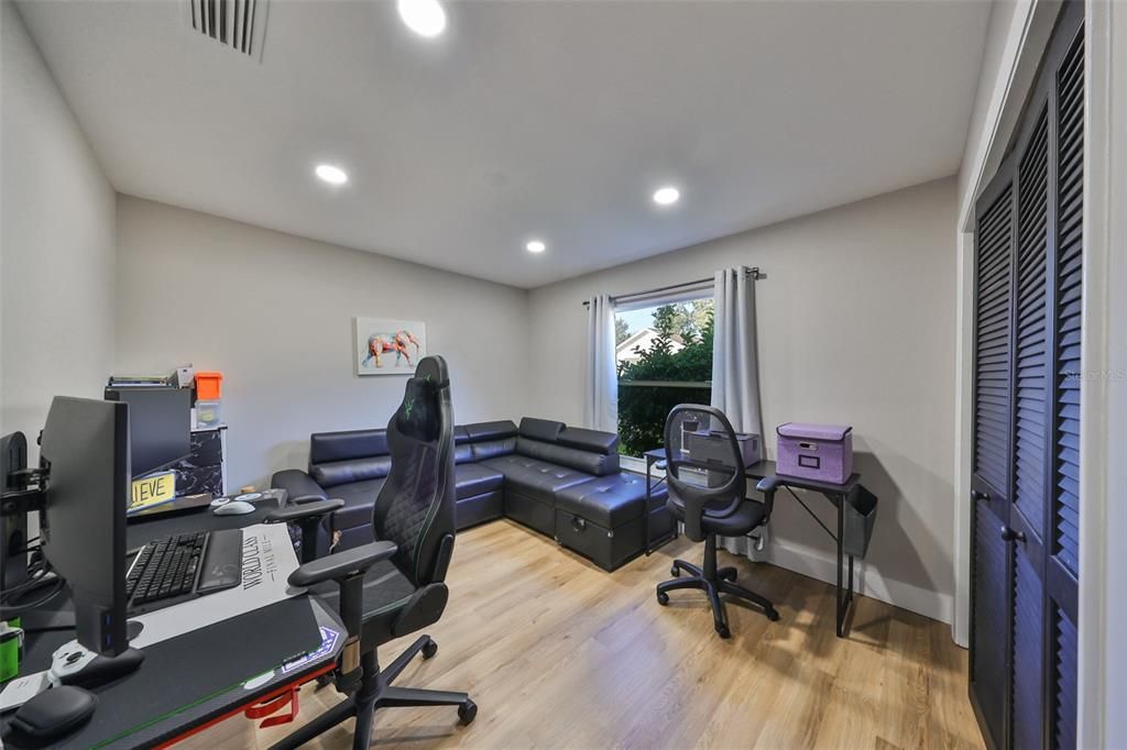 For Sale: $485,000 (3 beds, 2 baths, 2202 Square Feet)